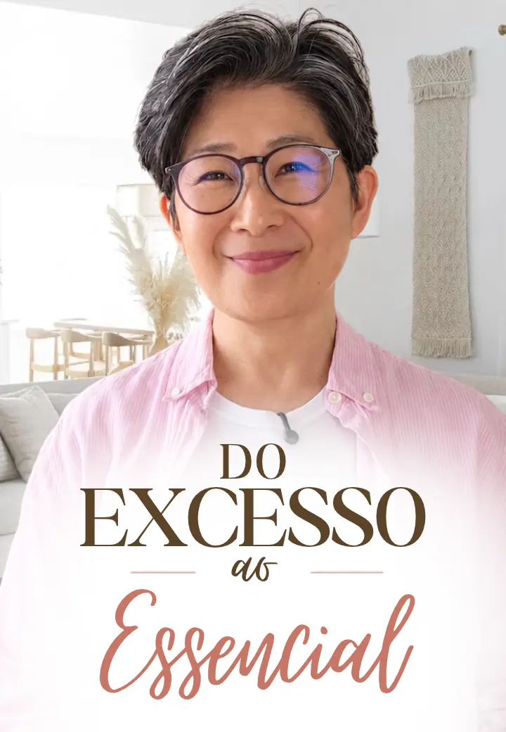 Capa do curso Do Excesso ao Essencial, com uma fotografia da Tsu.